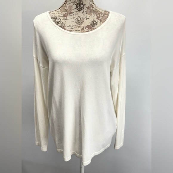 SOFT SURROUNDINGS Ivory TRIESTE Long Sleeve scoop neck top size MP - Picture 9 of 13